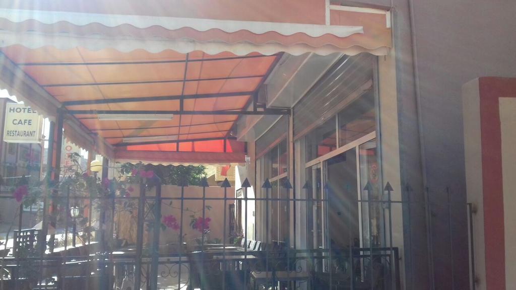 Maison D'Hotes Afoulki Tafraout Buitenkant foto